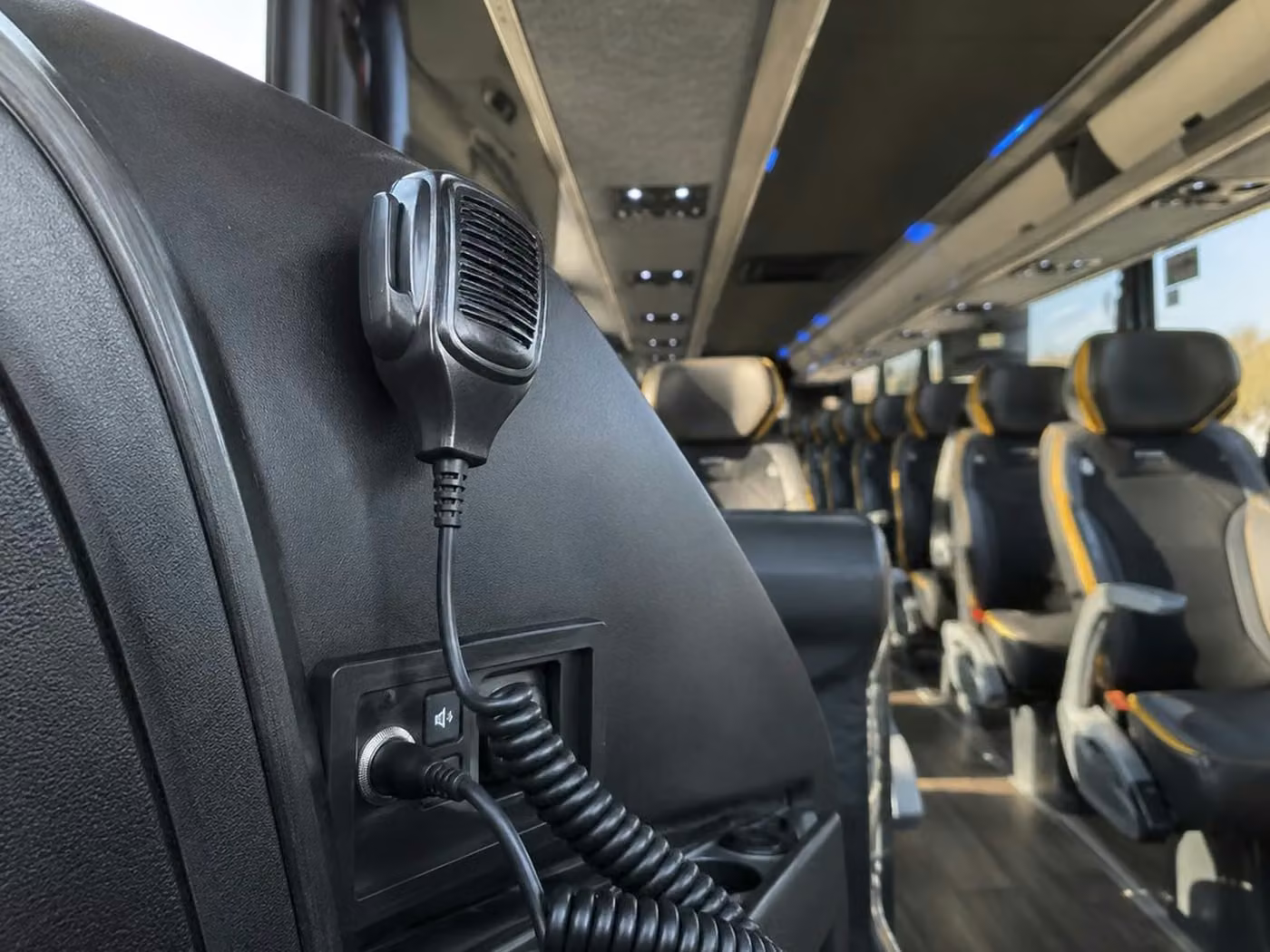 menlo park 56 passenger charter bus pa system