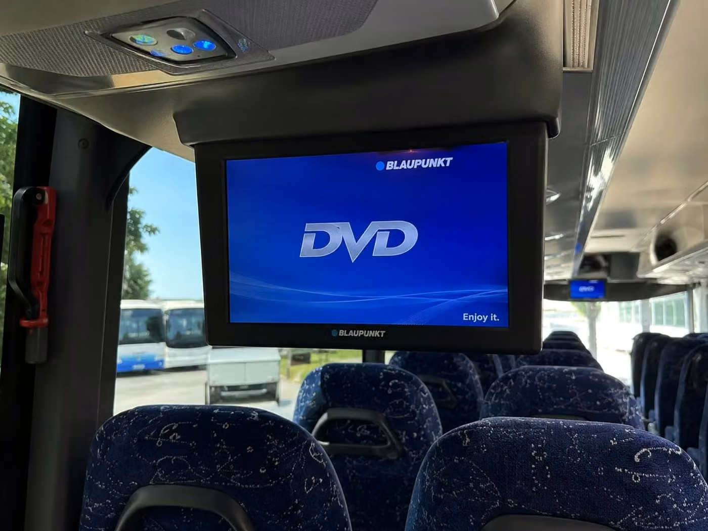 menlo park 56 passenger charter bus tvs