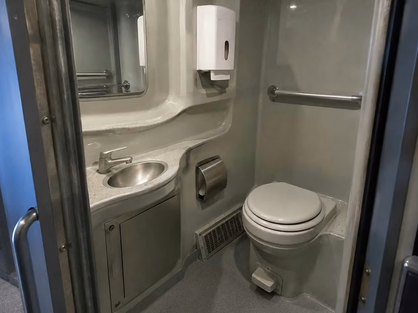 menlo park charter bus onboard restroom